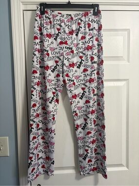 Women's White Heart & 'LOVE' Print Pajama Pants - Pink & Red Hearts